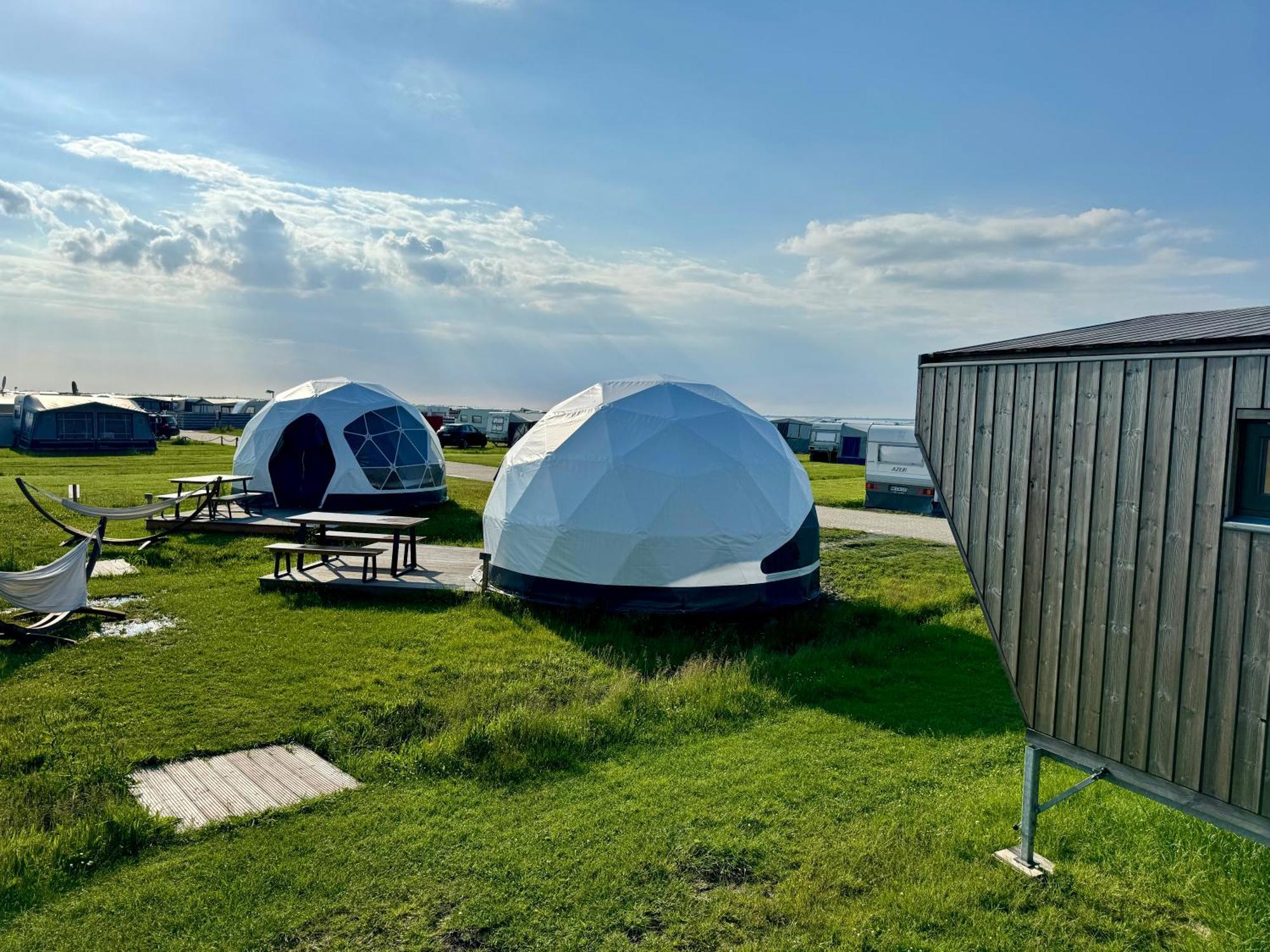 Lodge Camp Harlesiel Direkt Am Wattenmeer วิทท์มุนด์ ภายนอก รูปภาพ